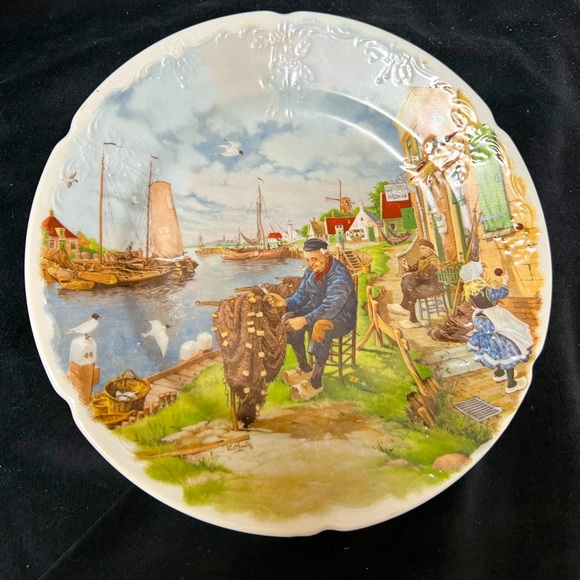 Royal Schwabap Collector 8” Plate-Vintage - Picture 1 of 6